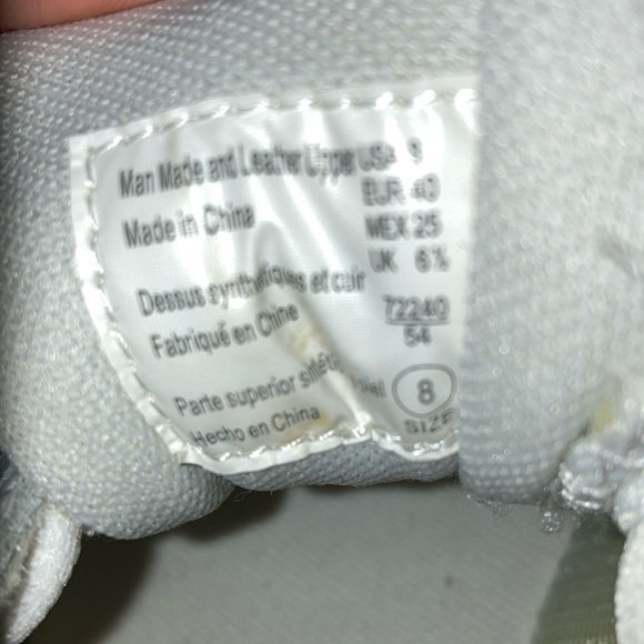 Champion white size 8 sneakers shoes - Picture 2 of 8